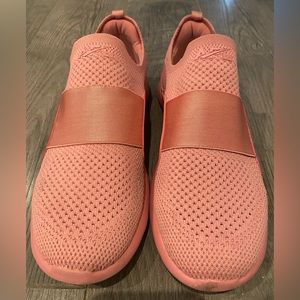 Womens Pink APL Techloom Bliss Size 9